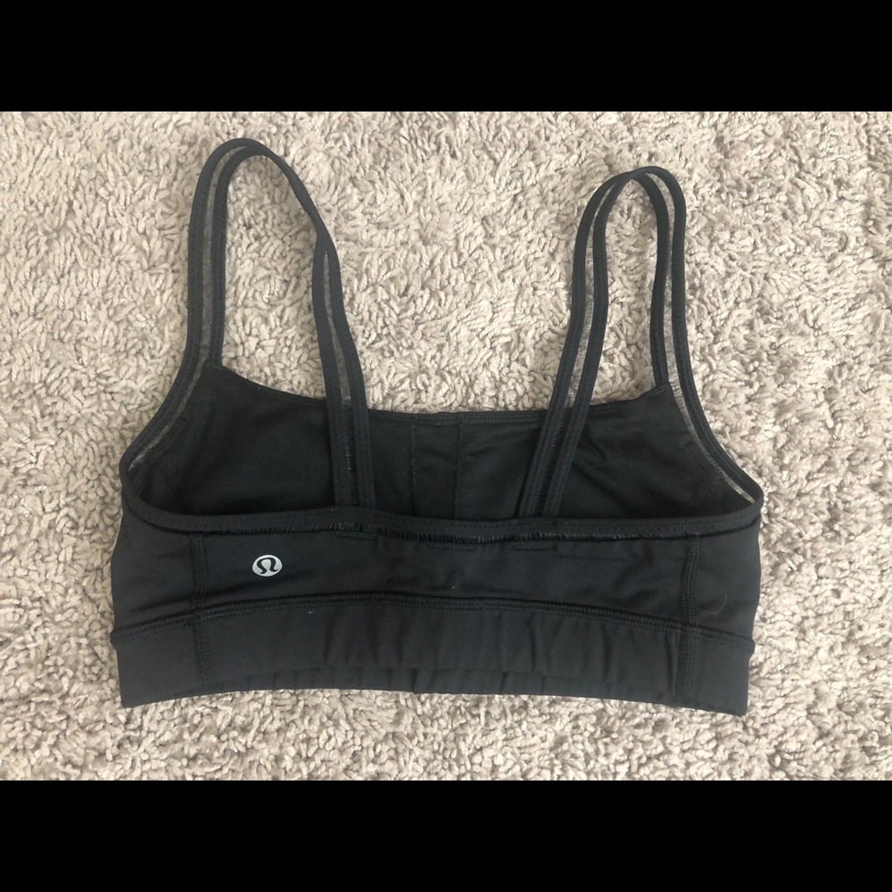 Lululemon black sports bra